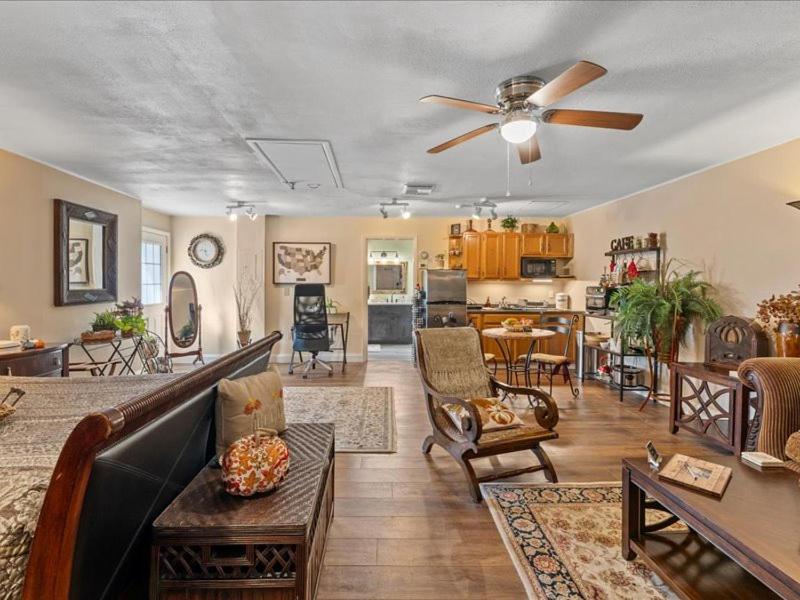 College Park-Orlando 5Star Villa Oasis - Home Away From Home - Quiet Neighborhood-Private Botanical Courtyard - Mins From Eola,Dt, Winter Park - Free Parking & Ev Plug In Kültér fotó